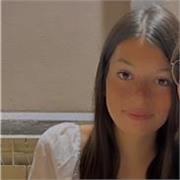 Offro lezioni a bambini delle scuole elementari/medie, adattandole alle esigenze personali di ogni studente.
Sono disponibile a sostenere ed accompagnare il bambino alla scoperta delle diverse discipline scolastiche.